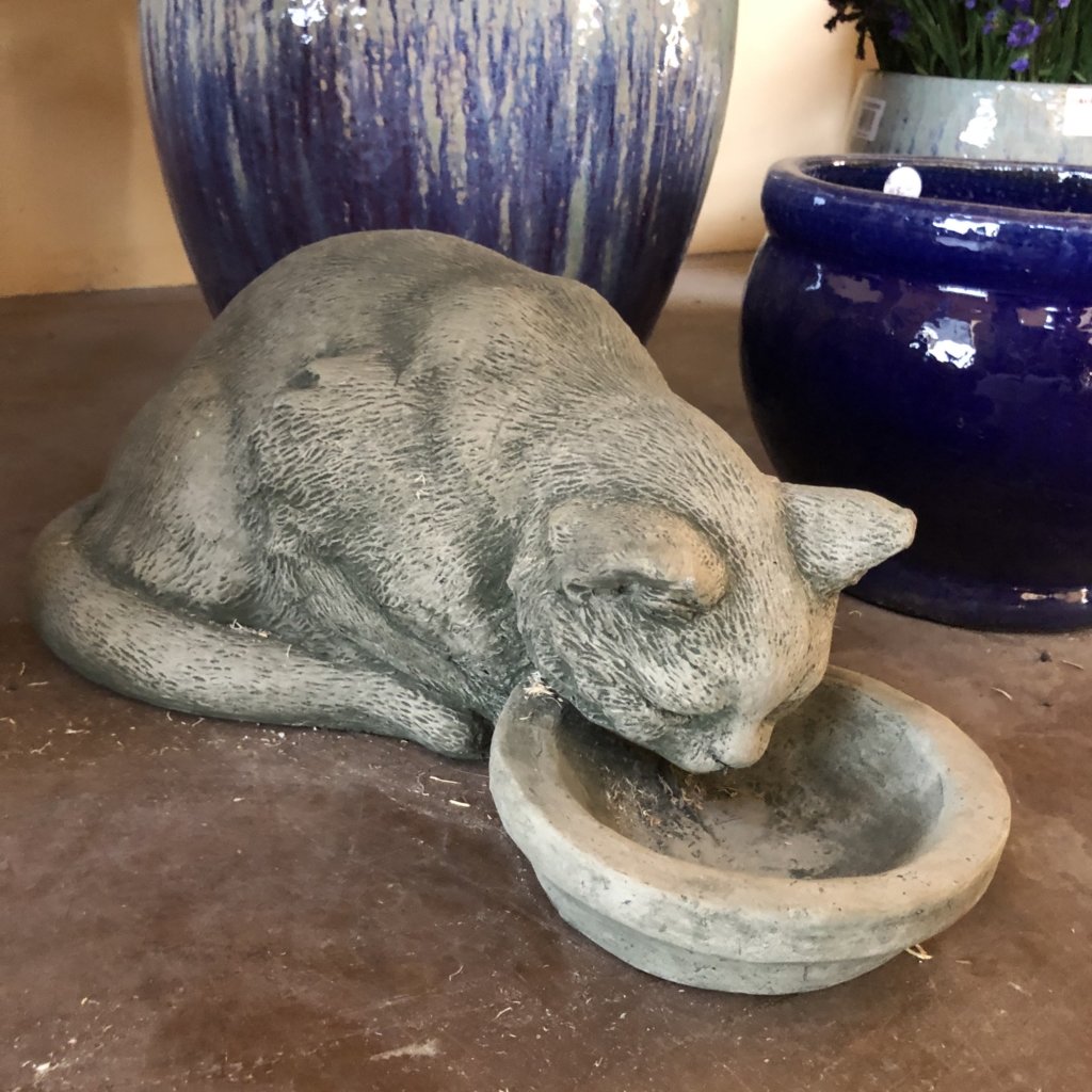 Campania cat Samantha Garden Statue McCumber Fine Gardens