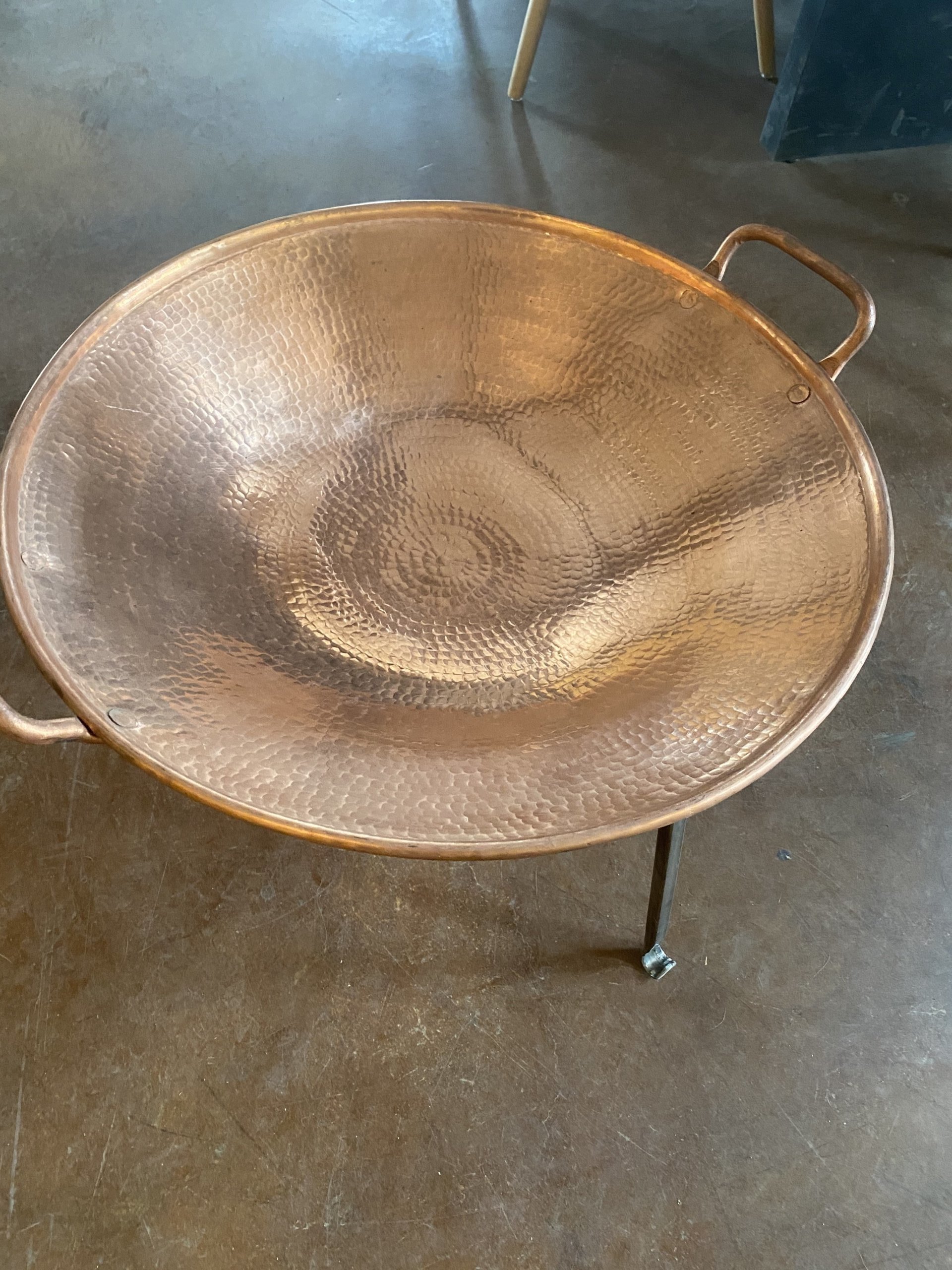 antique hammered copper pan – 86 Vintage